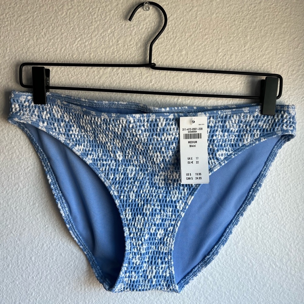 NWT Hollister Blue & White floral Bikini Bottom